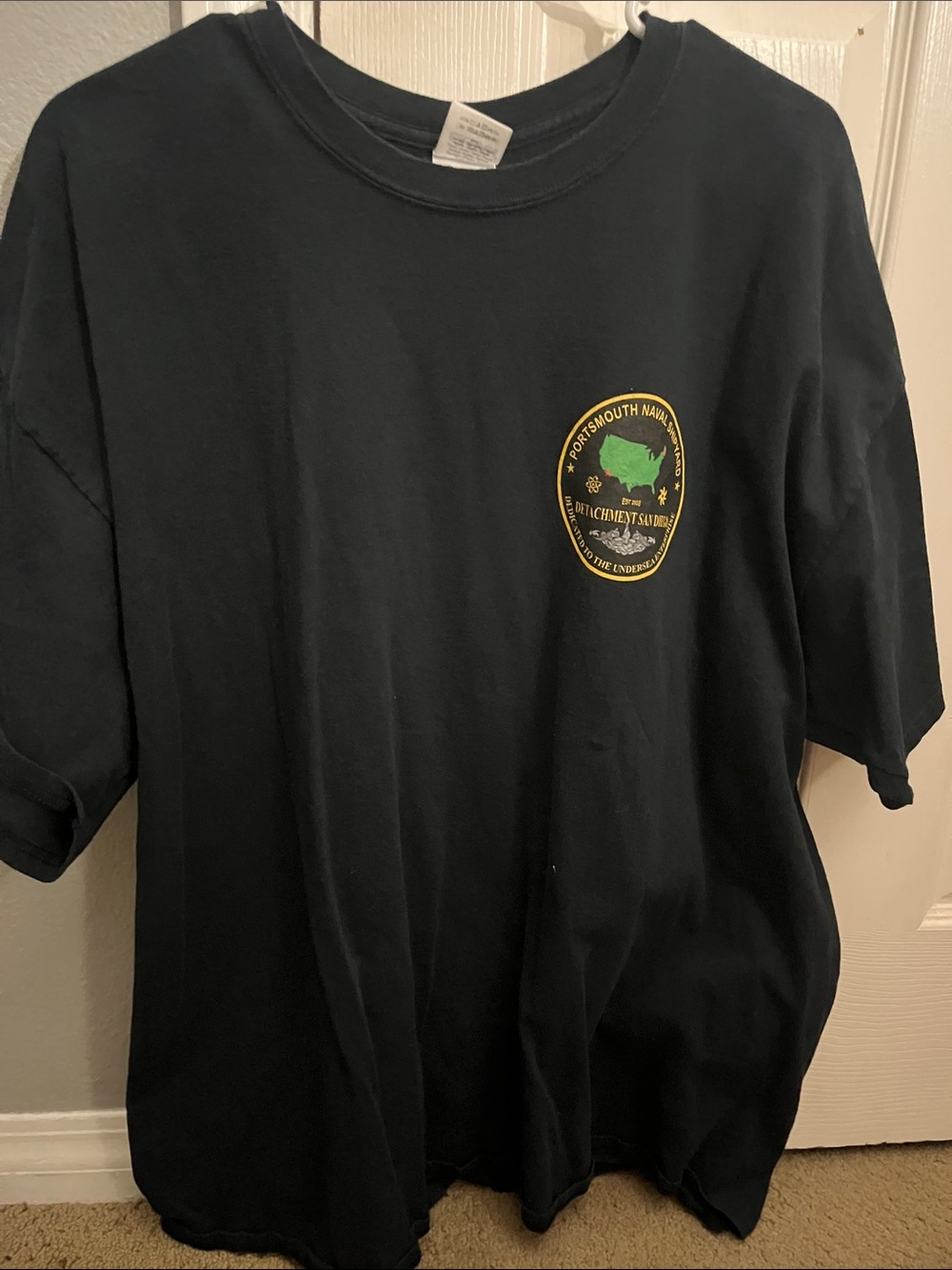 Hanes Black Short-Sleeve Crewneck Tee with Green and Gold Chest Emblem